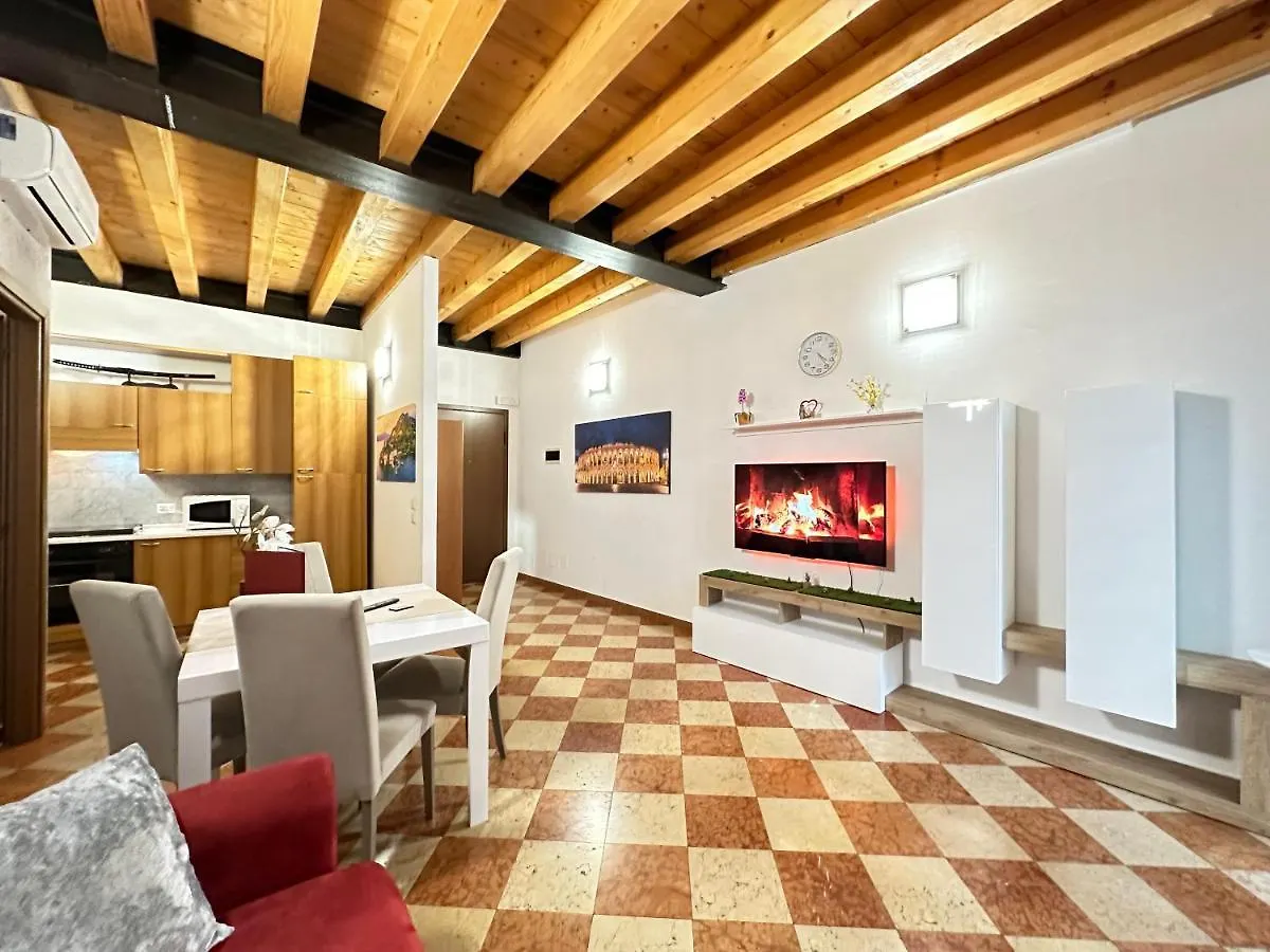 Imperial Home Mazzini Centro Verona 1 Italia